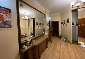 3-к квартира, вторичка, 95м2, 2/4 этаж