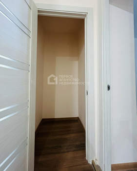 3-к квартира, вторичка, 57м2, 1/4 этаж