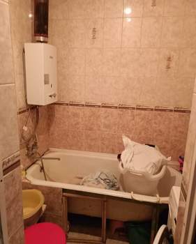 3-к квартира, вторичка, 70м2, 2/4 этаж