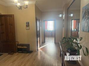 4-к квартира, вторичка, 95м2, 2/4 этаж