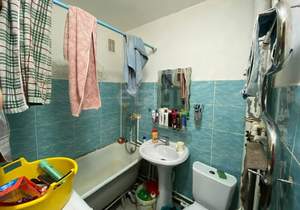 2-к квартира, вторичка, 42м2, 1/5 этаж