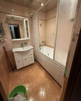 2-к квартира, вторичка, 66м2, 1/1 этаж