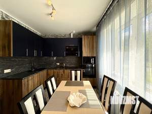 2-к квартира, вторичка, 56м2, 1/3 этаж