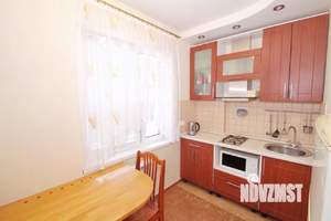 2-к квартира, вторичка, 42м2, 9/9 этаж