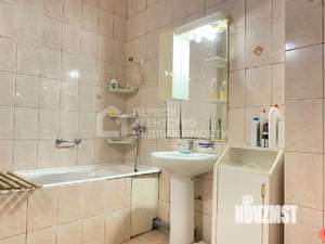 2-к квартира, вторичка, 58м2, 1/4 этаж