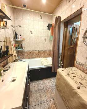 2-к квартира, вторичка, 56м2, 1/2 этаж