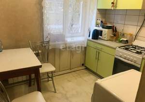 2-к квартира, вторичка, 43м2, 1/4 этаж