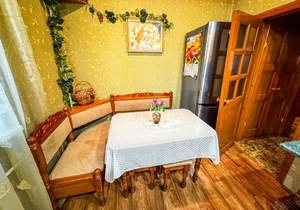 3-к квартира, вторичка, 75м2, 1/2 этаж