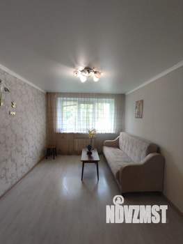 2-к квартира, вторичка, 44м2, 1/4 этаж