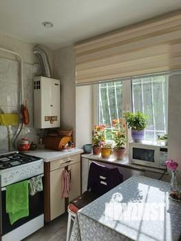 3-к квартира, вторичка, 56м2, 1/4 этаж