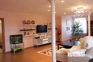 4-к квартира, вторичка, 217м2, 3/6 этаж