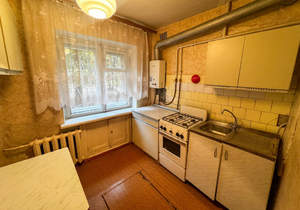 2-к квартира, вторичка, 42м2, 1/5 этаж