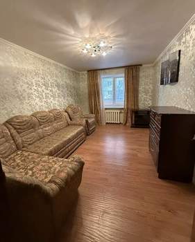 2-к квартира, вторичка, 66м2, 1/1 этаж