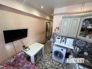 2-к квартира, вторичка, 44м2, 1/4 этаж