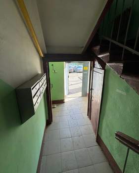 2-к квартира, вторичка, 57м2, 1/3 этаж