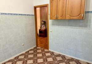 2-к квартира, вторичка, 60м2, 1/9 этаж