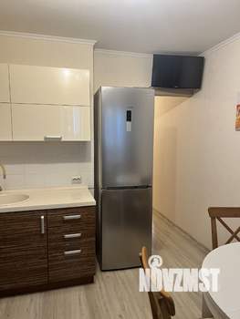 2-к квартира, вторичка, 63м2, 7/18 этаж