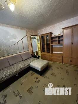 2-к квартира, вторичка, 44м2, 1/4 этаж