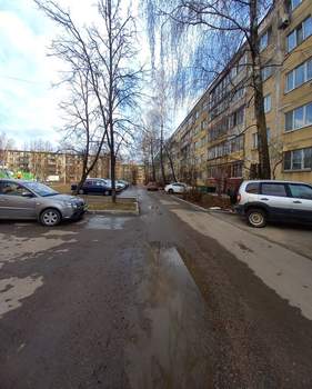 2-к квартира, вторичка, 52м2, 1/5 этаж