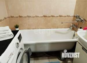 2-к квартира, вторичка, 49м2, 1/4 этаж