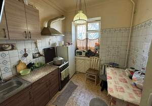 2-к квартира, вторичка, 57м2, 1/3 этаж