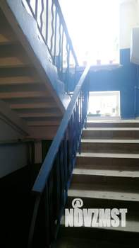 2-к квартира, вторичка, 42м2, 1/4 этаж