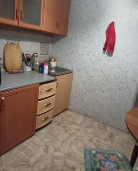 2-к квартира, вторичка, 42м2, 1/5 этаж
