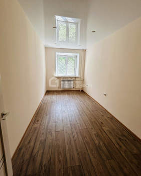 3-к квартира, вторичка, 57м2, 1/4 этаж