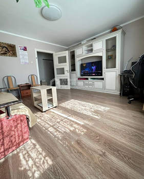 1-к квартира, вторичка, 42м2, 3/10 этаж