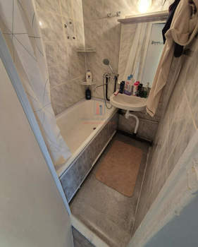 2-к квартира, вторичка, 46м2, 3/5 этаж