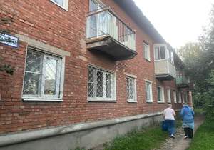 2-к квартира, вторичка, 42м2, 1/2 этаж