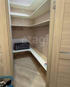 2-к квартира, вторичка, 44м2, 3/3 этаж