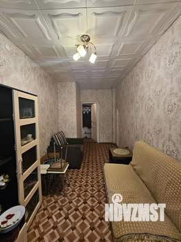 3-к квартира, вторичка, 54м2, 1/2 этаж