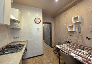 3-к квартира, вторичка, 77м2, 2/2 этаж