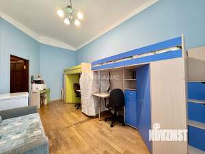 2-к квартира, вторичка, 57м2, 1/5 этаж