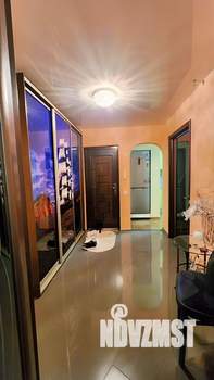 3-к квартира, вторичка, 64м2, 1/10 этаж