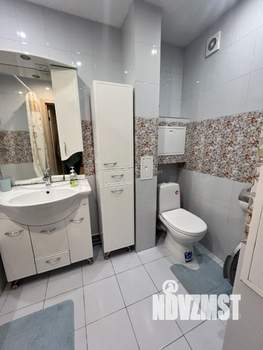 2-к квартира, вторичка, 63м2, 7/18 этаж