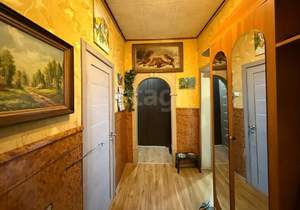 3-к квартира, вторичка, 64м2, 1/2 этаж