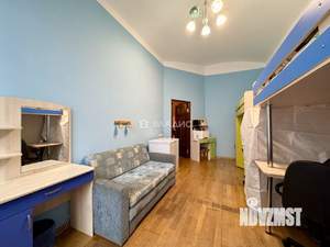 2-к квартира, вторичка, 57м2, 1/5 этаж