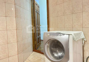 2-к квартира, вторичка, 58м2, 1/4 этаж