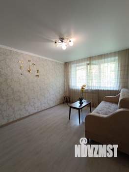 2-к квартира, вторичка, 44м2, 1/4 этаж