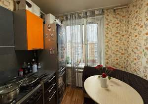 2-к квартира, вторичка, 44м2, 9/9 этаж