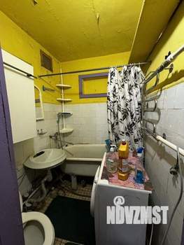 2-к квартира, вторичка, 44м2, 1/4 этаж