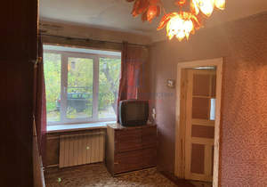 2-к квартира, вторичка, 42м2, 1/2 этаж