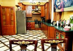 3-к квартира, вторичка, 95м2, 2/4 этаж