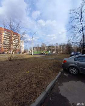 2-к квартира, вторичка, 52м2, 1/5 этаж