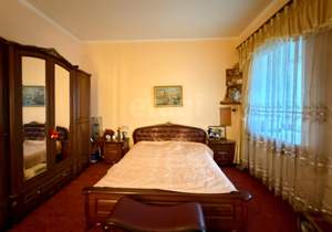 2-к квартира, вторичка, 72м2, 1/4 этаж