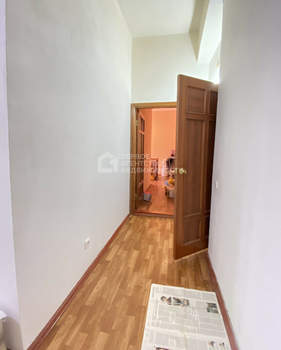 2-к квартира, вторичка, 58м2, 1/4 этаж