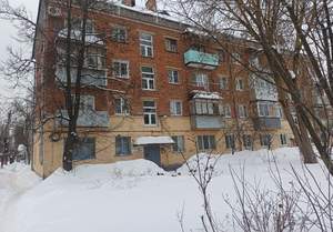 2-к квартира, вторичка, 38м2, 1/4 этаж