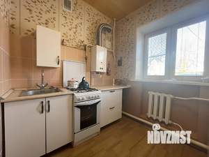2-к квартира, вторичка, 42м2, 1/2 этаж